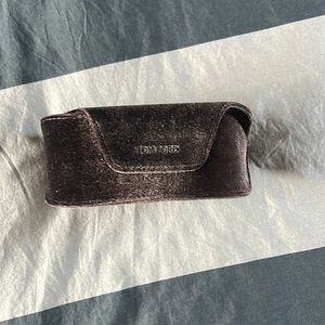 TOM FORD SUNGLASS CASE